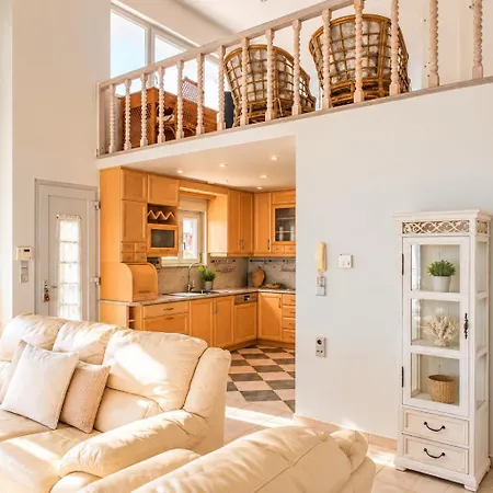 The House Villa